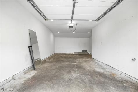 6483 Christene Boulevard Brook Park OH 44142
