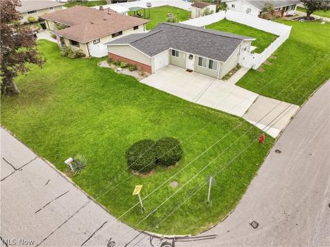 6483 Christene Boulevard Brook Park OH 44142