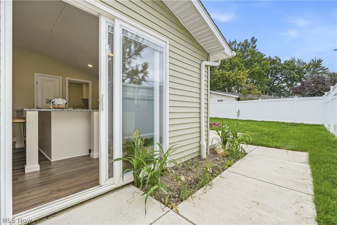 6483 Christene Boulevard Brook Park OH 44142