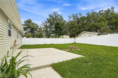 6483 Christene Boulevard Brook Park OH 44142