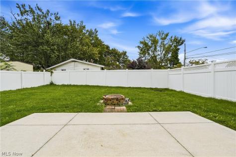 6483 Christene Boulevard Brook Park OH 44142