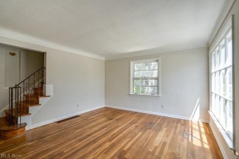 344 E 250th Street Euclid OH 44132