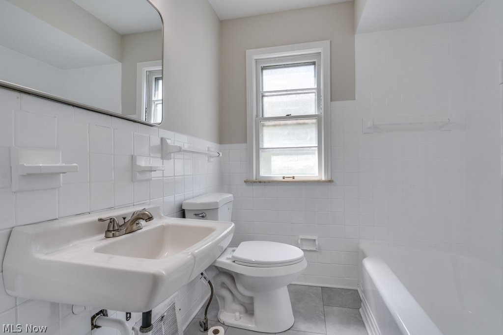 344 E 250th Street Euclid OH 44132