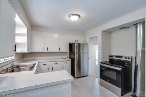 344 E 250th Street Euclid OH 44132