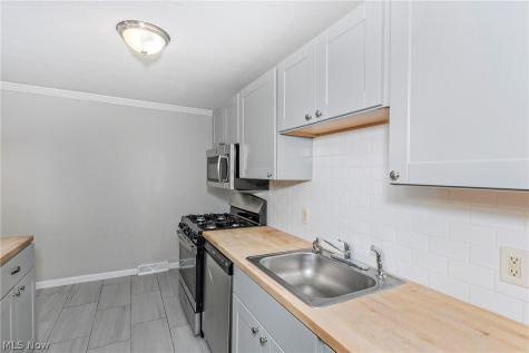 550 Augdon Drive Elyria OH 44035