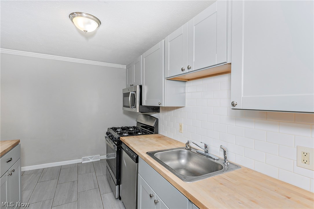 550 Augdon Drive Elyria OH 44035