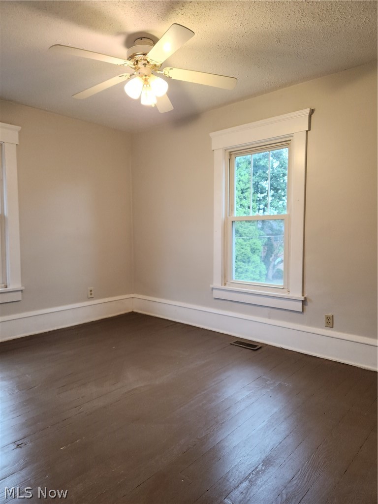 1227 Mcgregor Avenue NW Canton OH 44703