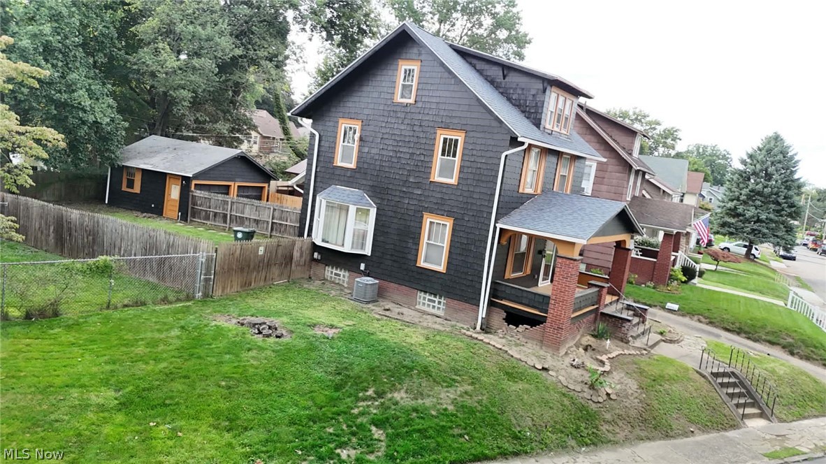 1227 Mcgregor Avenue NW Canton OH 44703