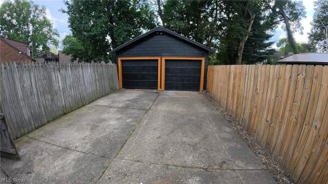 1227 Mcgregor Avenue NW Canton OH 44703