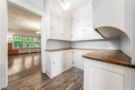 2170 S Overlook Road Cleveland Heights OH 44106