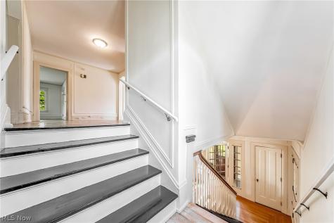 2170 S Overlook Road Cleveland Heights OH 44106