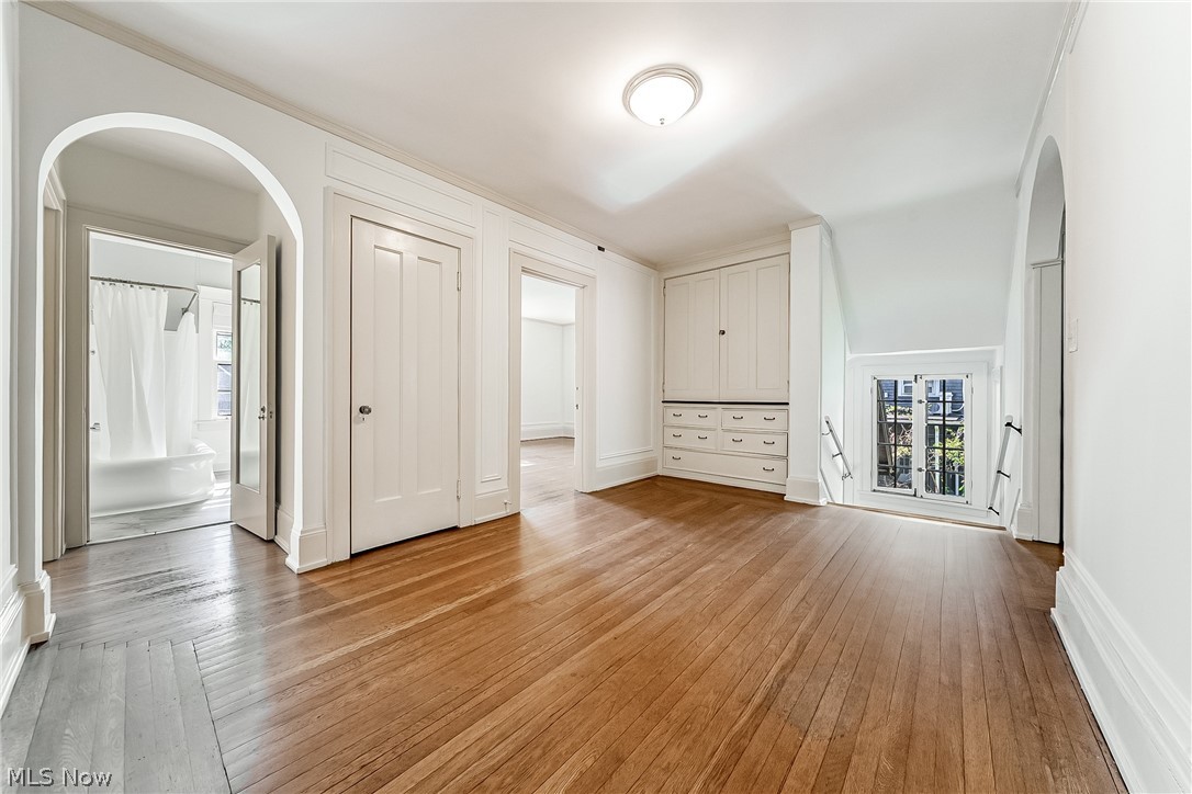 2170 S Overlook Road Cleveland Heights OH 44106
