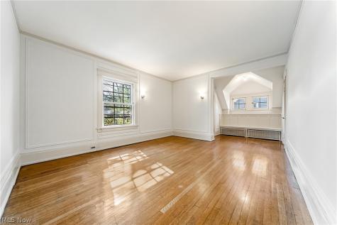 2170 S Overlook Road Cleveland Heights OH 44106