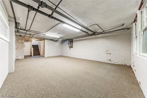2170 S Overlook Road Cleveland Heights OH 44106