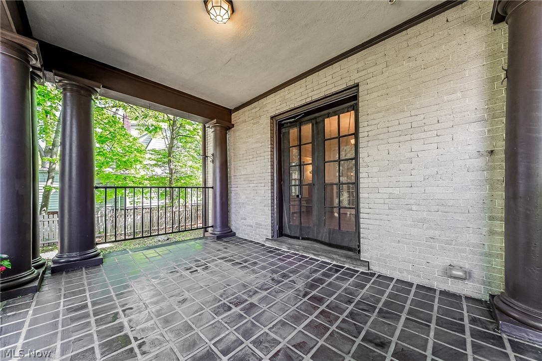 2170 S Overlook Road Cleveland Heights OH 44106