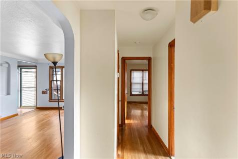 6305 Kenneth Avenue Parma OH 44129