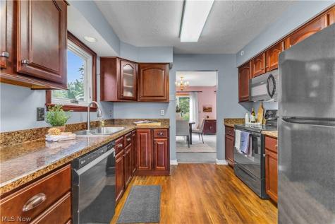 267 Jaycox Road Avon Lake OH 44012