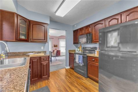 267 Jaycox Road Avon Lake OH 44012