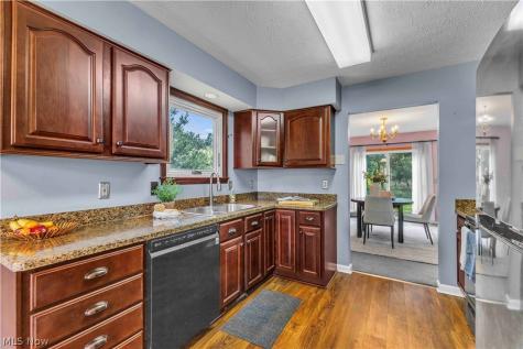 267 Jaycox Road Avon Lake OH 44012