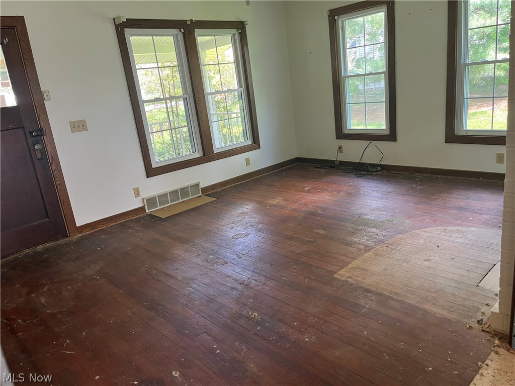 33261 Lake Road Avon Lake OH 44012