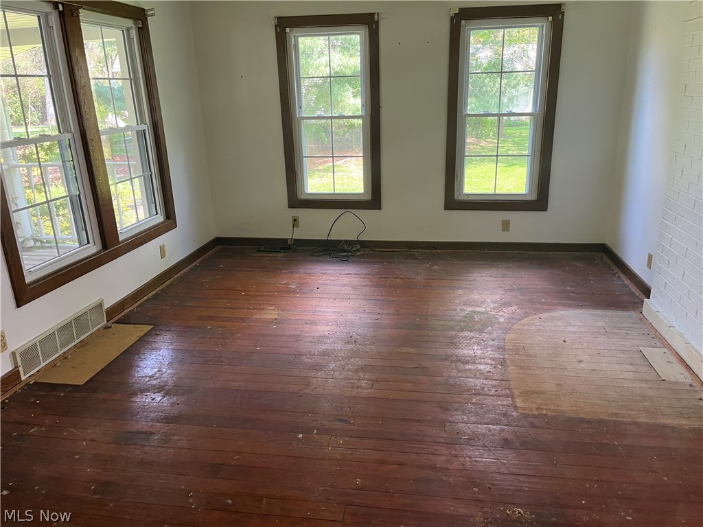 33261 Lake Road Avon Lake OH 44012