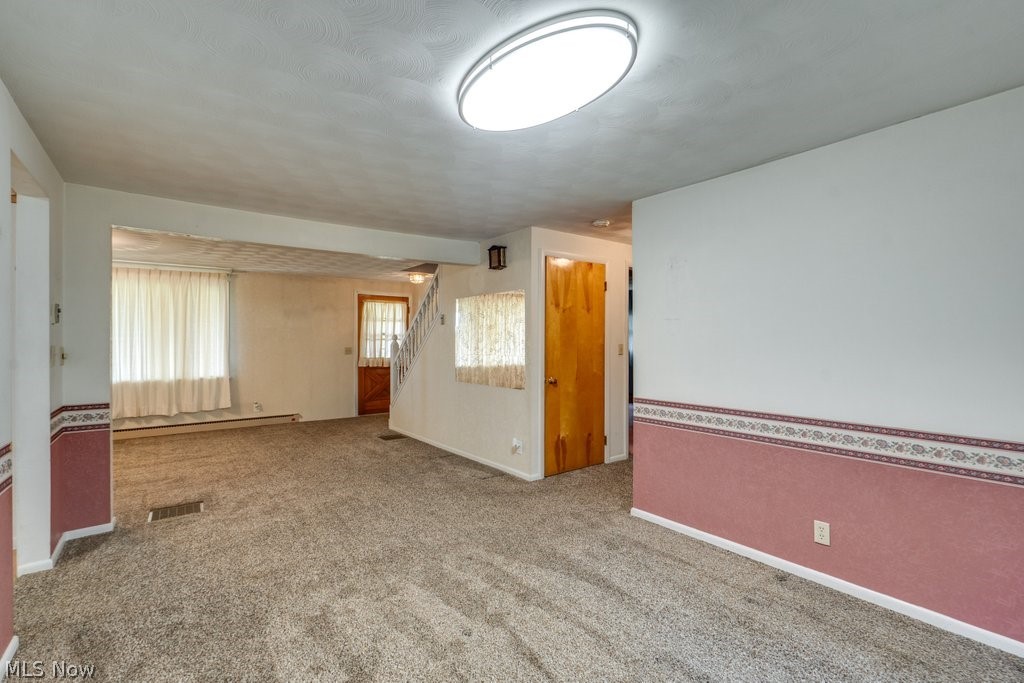 2267 Bellflower Road NE East Rochester OH 44625