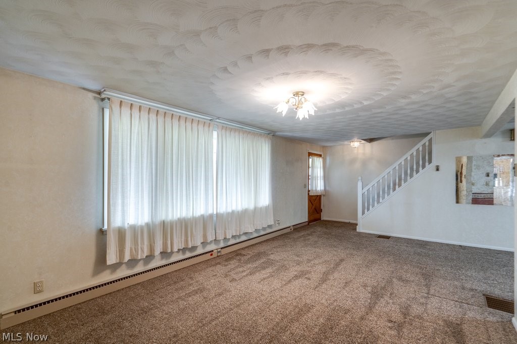 2267 Bellflower Road NE East Rochester OH 44625