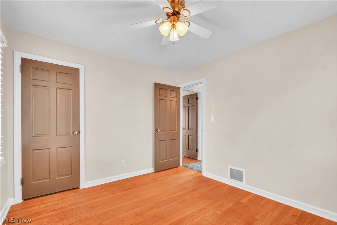883 Bonnie Brae Avenue NE Warren OH 44483