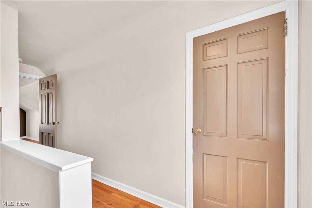 883 Bonnie Brae Avenue NE Warren OH 44483