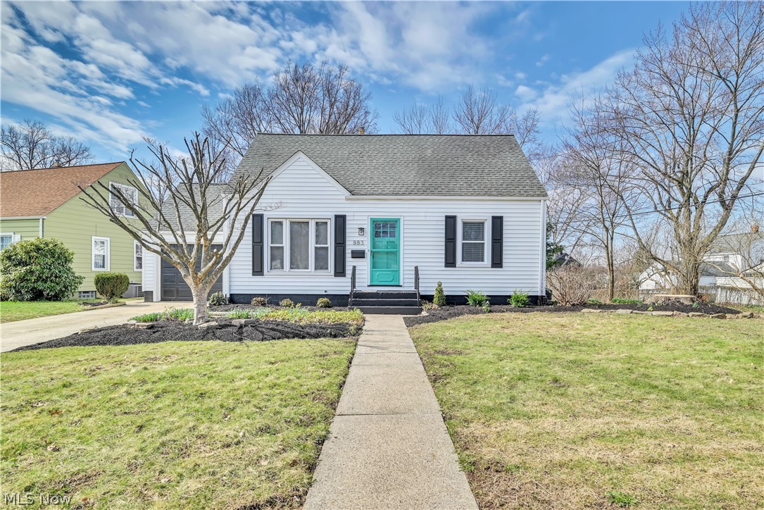 883 Bonnie Brae Avenue NE Warren OH 44483