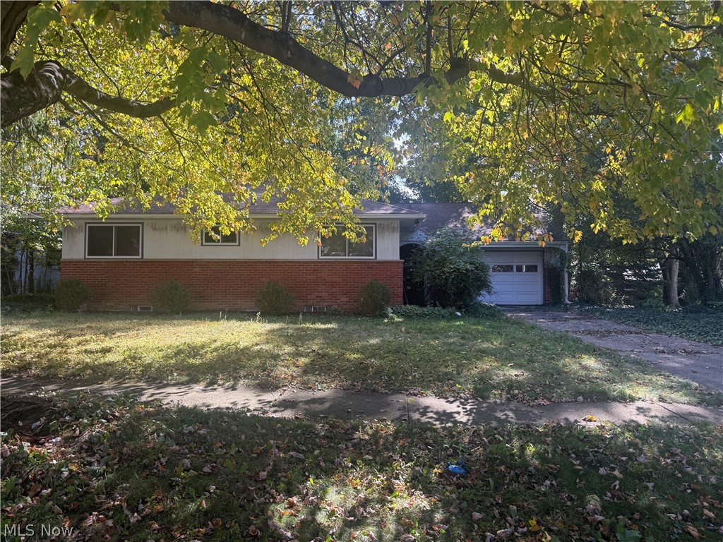 1120 Trentwood Drive Akron OH 44313