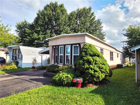105 Virginia Avenue Elyria OH 44035