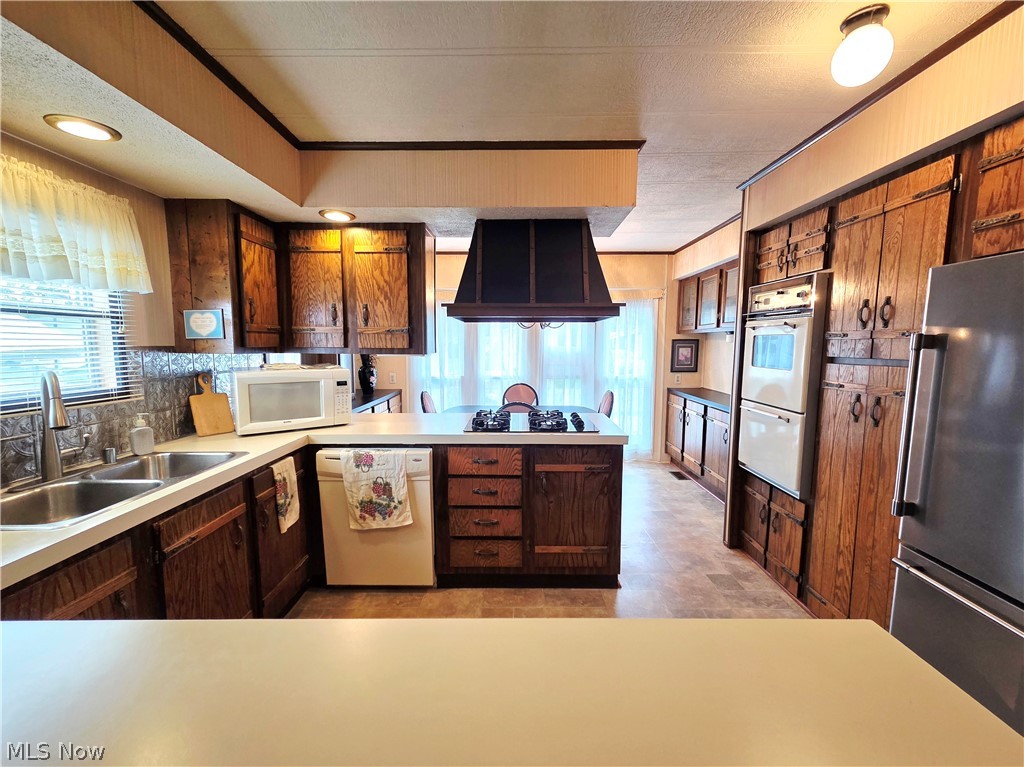 105 Virginia Avenue Elyria OH 44035
