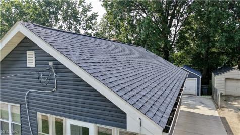 1870 Shaw Avenue Akron OH 44305