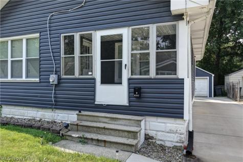 1870 Shaw Avenue Akron OH 44305