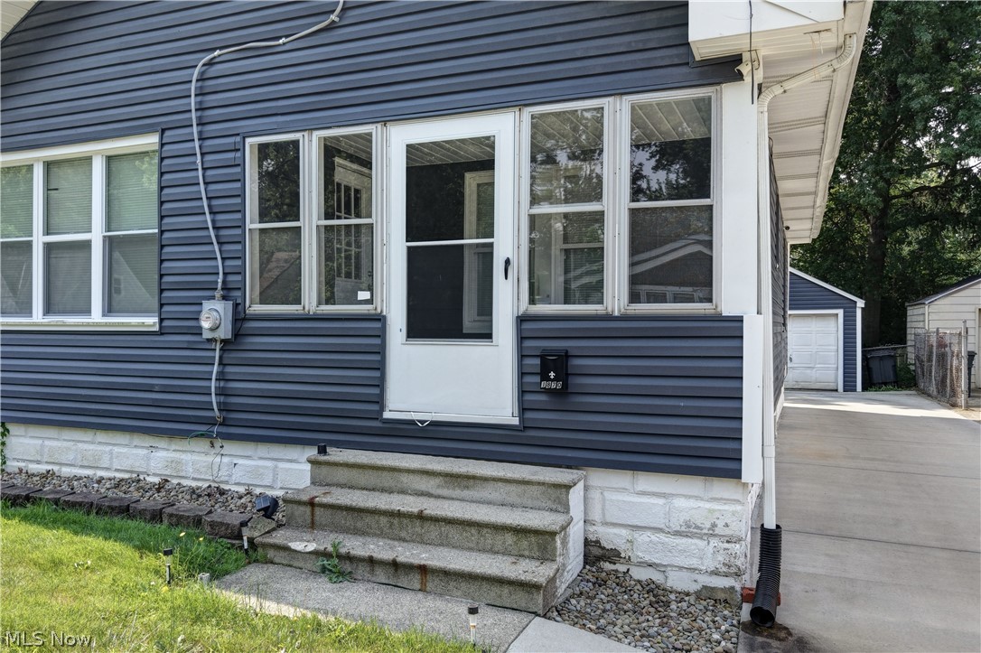 1870 Shaw Avenue Akron OH 44305
