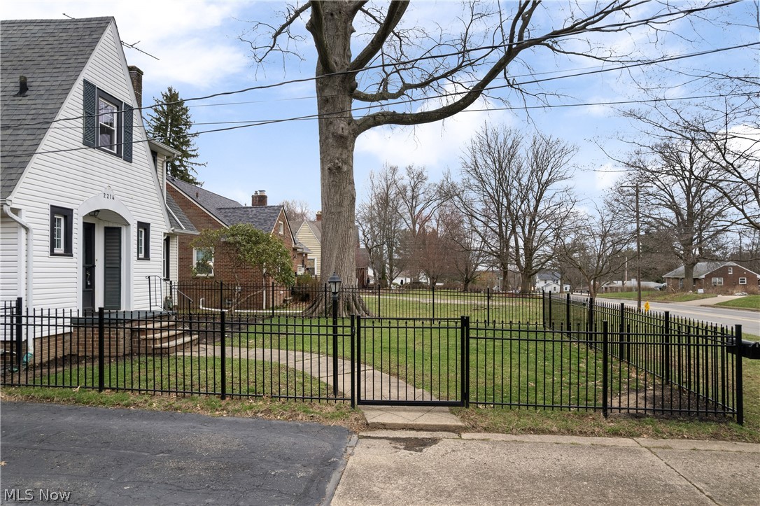 2214 Cleveland Road Wooster OH 44691