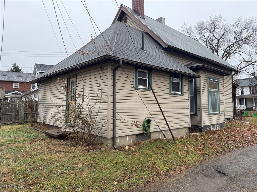 843 Chestnut Street Coshocton OH 43812