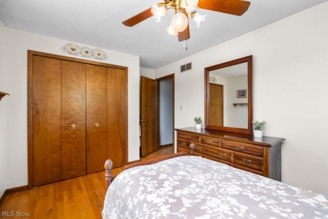 12004 Denver Drive Parma OH 44130