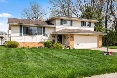 12004 Denver Drive Parma OH 44130