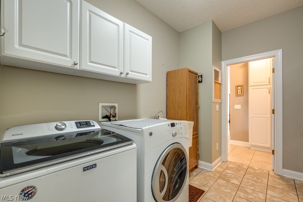1598 Mccausland Drive Twinsburg OH 44236