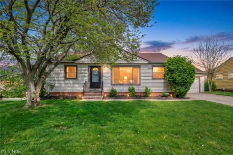 11908 Glamer Avenue Parma OH 44130