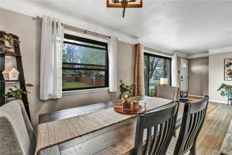 11908 Glamer Avenue Parma OH 44130