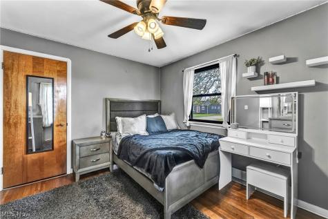 11908 Glamer Avenue Parma OH 44130
