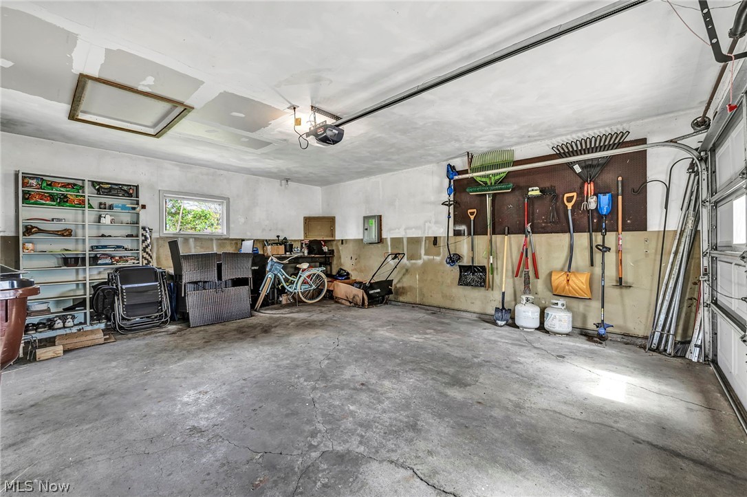 11908 Glamer Avenue Parma OH 44130