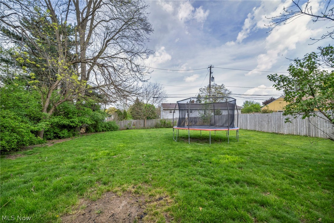 11908 Glamer Avenue Parma OH 44130