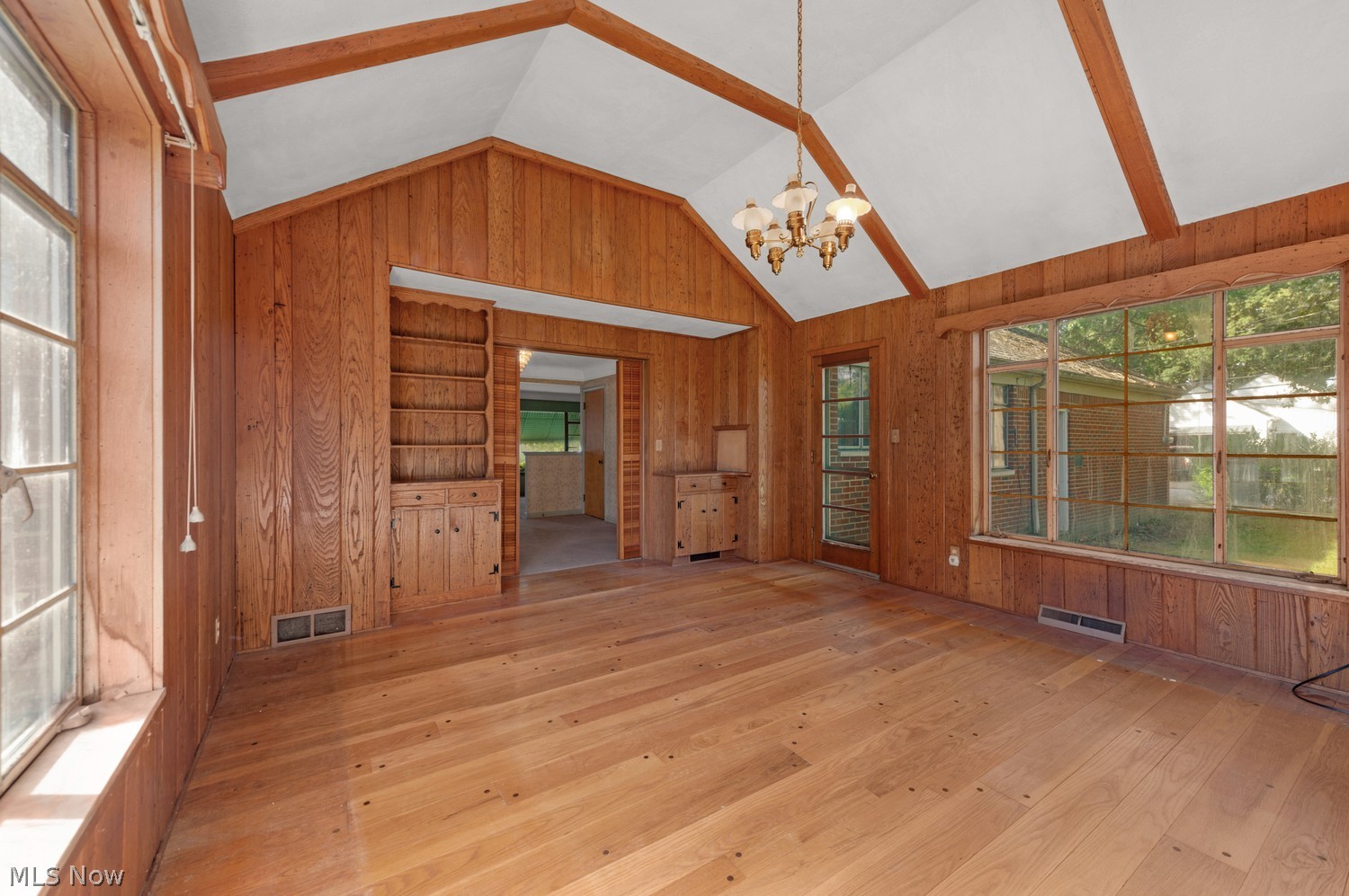 19582 Westover Avenue Rocky River OH 44116