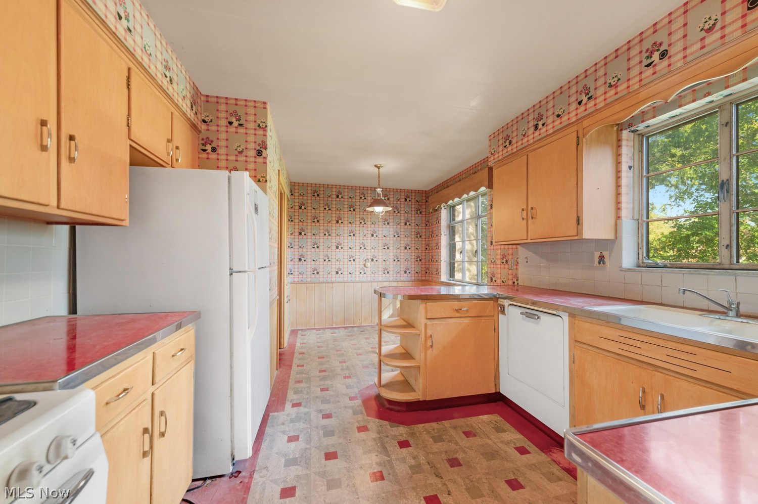19582 Westover Avenue Rocky River OH 44116