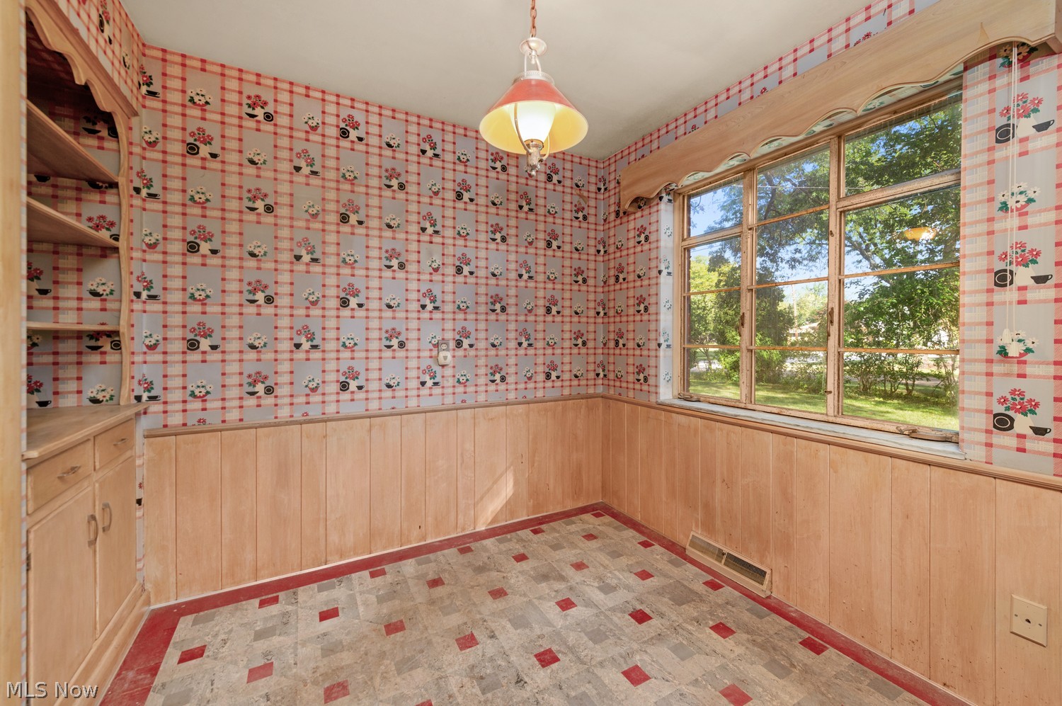 19582 Westover Avenue Rocky River OH 44116