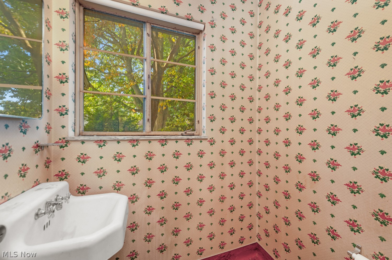 19582 Westover Avenue Rocky River OH 44116